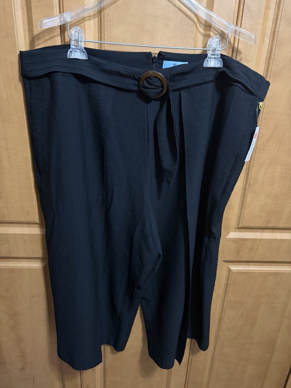CeCe Womens Dress Pants-Leg Size 20W Black Cropped New With Tags
